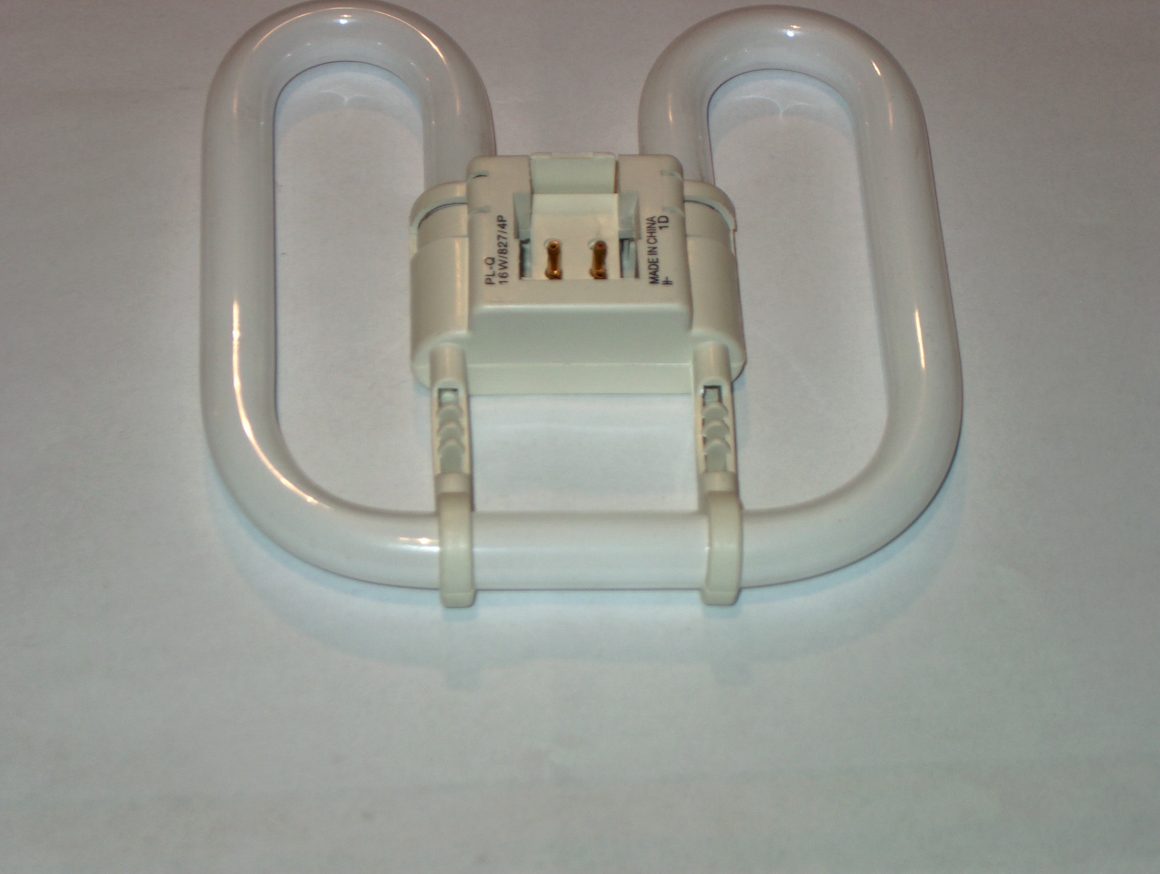 2D 28W - 830 4Pin